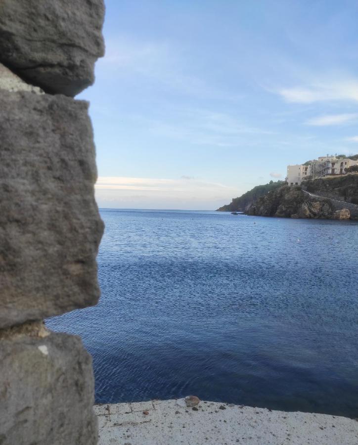 Da Federica Casa Vacanze Baia Porto Delle Genti Ліпарі Екстер'єр фото